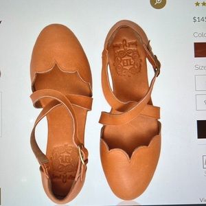Elf made by hand Mangrove Leather Flats size 8  NWOT
